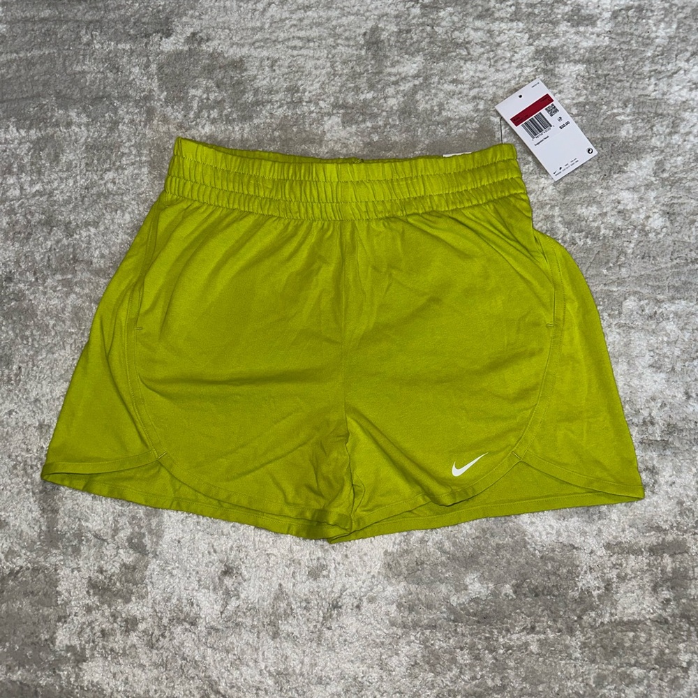 Kids Nike Loose Fit Training Shorts L